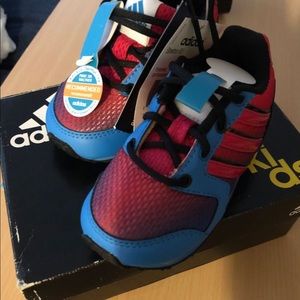Adidas toddler size 5 1/2